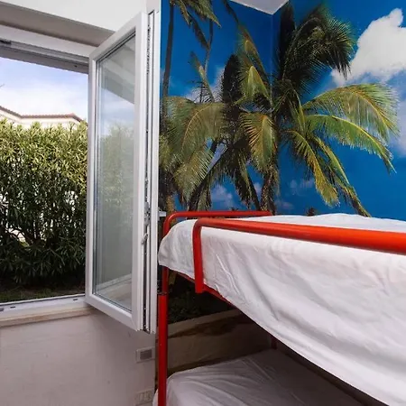 N110 - Numana, Con Giardino E Vista Mare Appartamento *